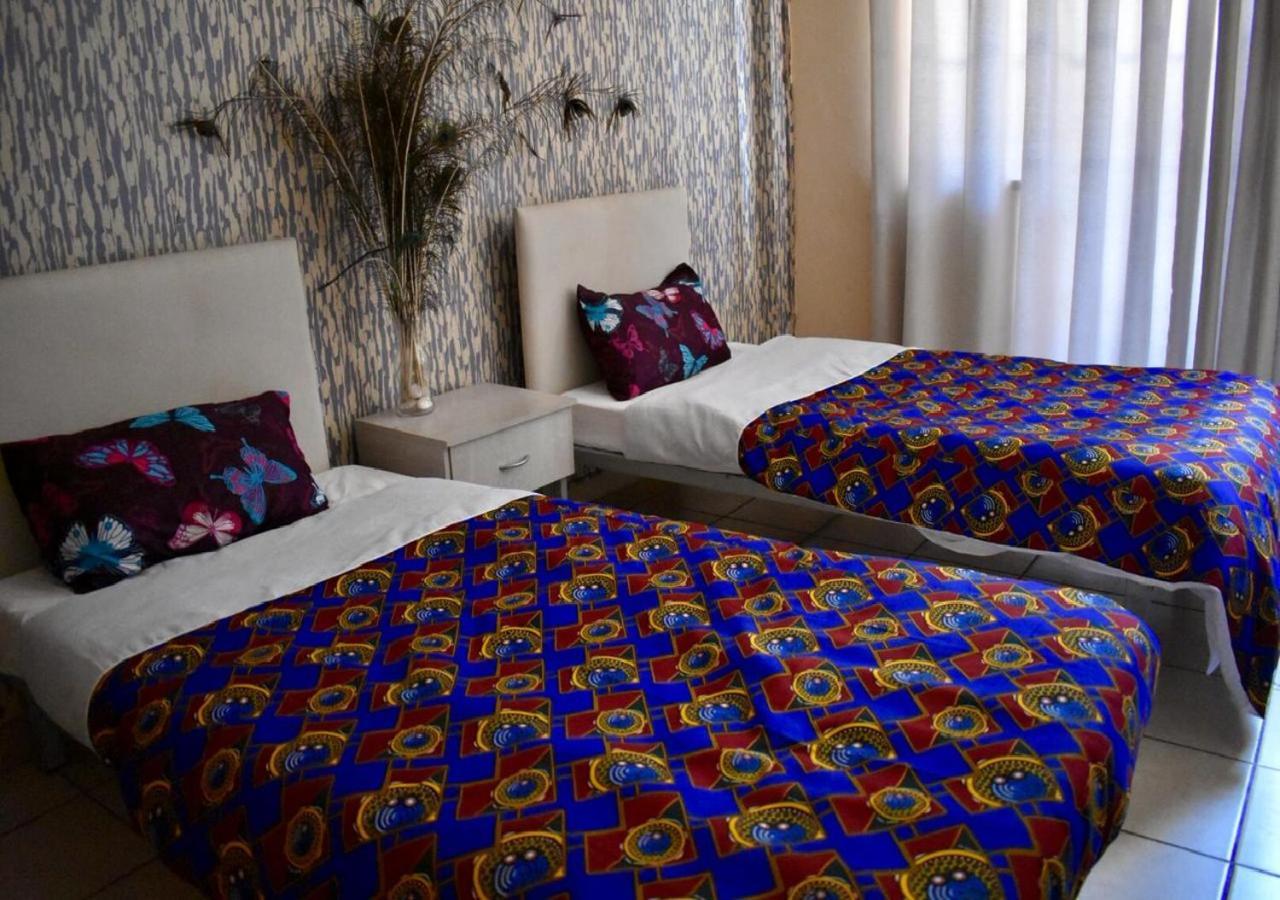 Хостел Urban Backpackers Йоханнесбург Экстерьер фото