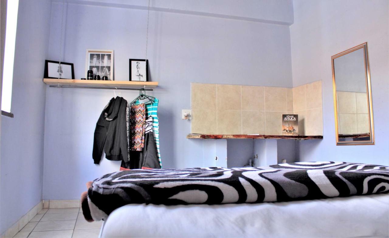 Хостел Urban Backpackers Йоханнесбург Экстерьер фото