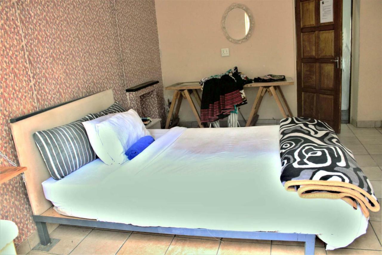 Хостел Urban Backpackers Йоханнесбург Экстерьер фото